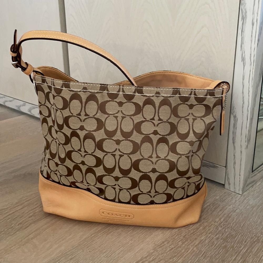 Coach bucket shoulder bag